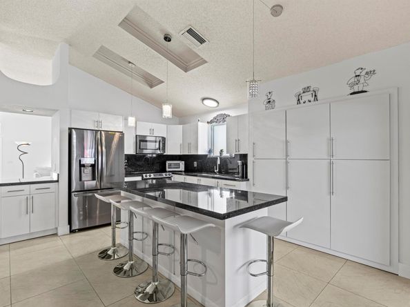 15193 Oak Chase Court, Wellington FL 33414