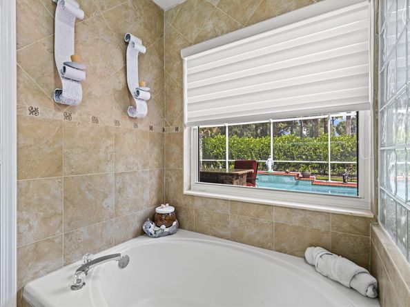 15193 Oak Chase Court, Wellington FL 33414