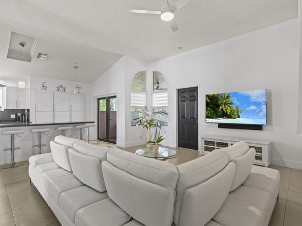 15193 Oak Chase Court, Wellington FL 33414