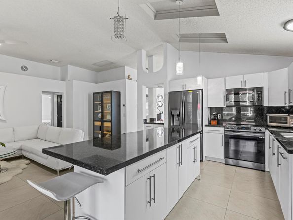 15193 Oak Chase Court, Wellington FL 33414