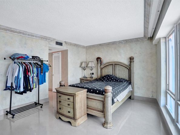 Undisclosed Address #FX-10520247, Fort Lauderdale FL 33308