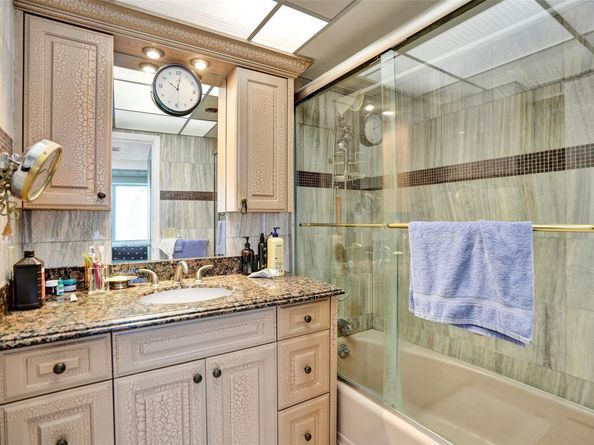 Undisclosed Address #FX-10520247, Fort Lauderdale FL 33308