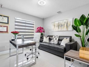 10287 NW 53rd Ct, Coral Springs FL 33076