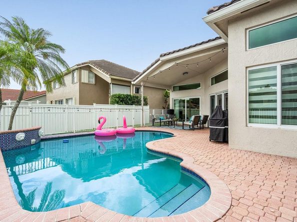 10287 NW 53rd Ct, Coral Springs FL 33076