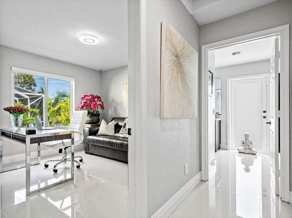 10287 NW 53rd Ct, Coral Springs FL 33076