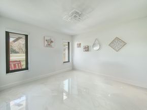 20421 SW 50th Pl, Southwest Ranches FL 33332
