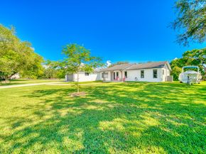 20421 SW 50th Pl, Southwest Ranches FL 33332