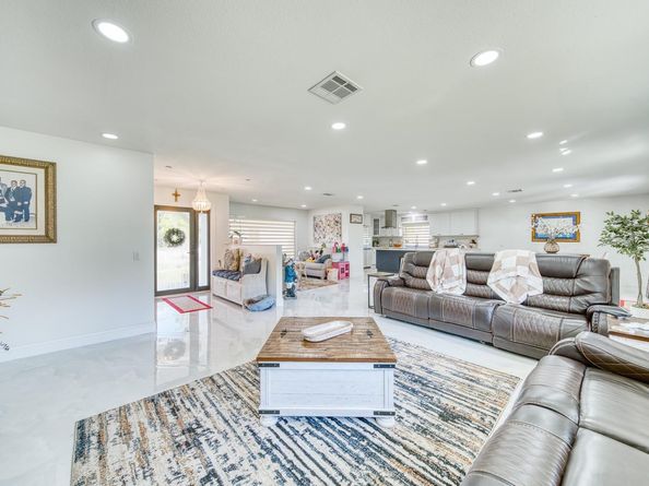 20421 SW 50th Pl, Southwest Ranches FL 33332