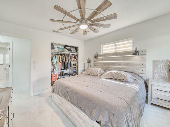 20421 SW 50th Pl, Southwest Ranches FL 33332