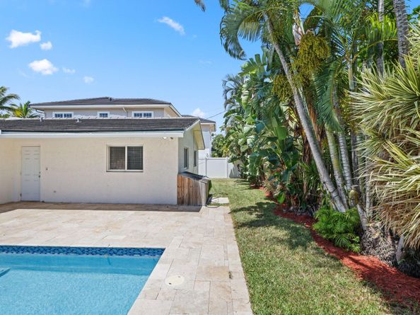 2331 NE 35 Drive, Fort Lauderdale FL 33308