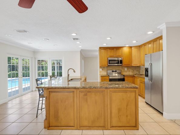 2331 NE 35 Drive, Fort Lauderdale FL 33308