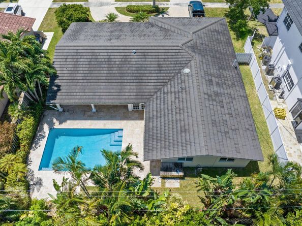 2331 NE 35 Drive, Fort Lauderdale FL 33308