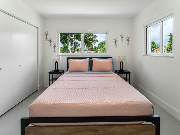 1618 NW 11th Ave, Fort Lauderdale FL 33311