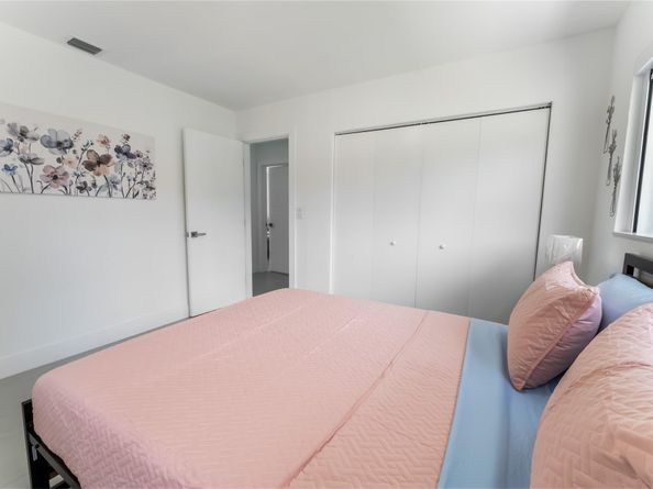1618 NW 11th Ave, Fort Lauderdale FL 33311