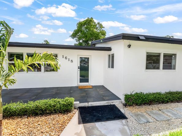 1618 NW 11th Ave, Fort Lauderdale FL 33311