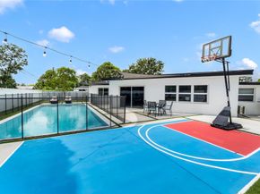 1618 NW 11th Ave, Fort Lauderdale FL 33311
