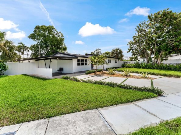 1618 NW 11th Ave, Fort Lauderdale FL 33311