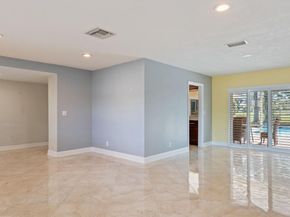 4806 Kumquat Dr, Tamarac FL 33319