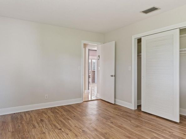 4806 Kumquat Dr, Tamarac FL 33319
