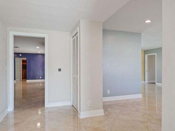4806 Kumquat Dr, Tamarac FL 33319