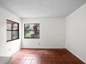 1013 SW 112th Ter 1013, Pembroke Pines FL 33025