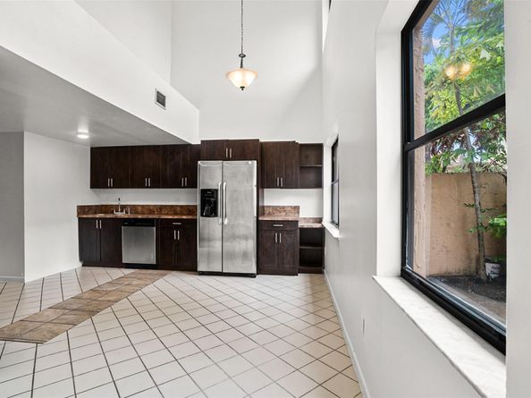 1013 SW 112th Ter 1013, Pembroke Pines FL 33025