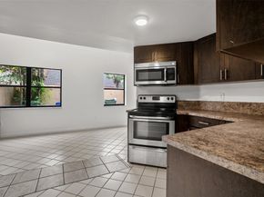 1013 SW 112th Ter 1013, Pembroke Pines FL 33025