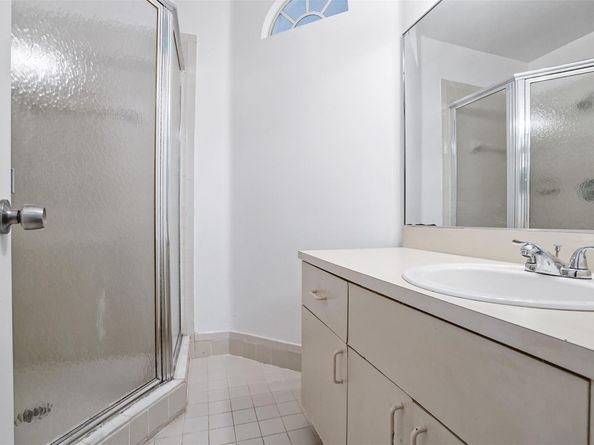 1013 SW 112th Ter 1013, Pembroke Pines FL 33025