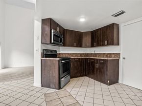 1013 SW 112th Ter 1013, Pembroke Pines FL 33025