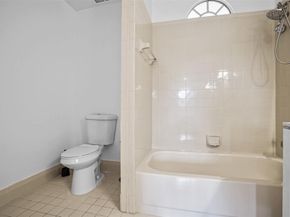 1013 SW 112th Ter 1013, Pembroke Pines FL 33025