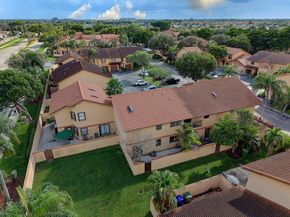 1013 SW 112th Ter 1013, Pembroke Pines FL 33025