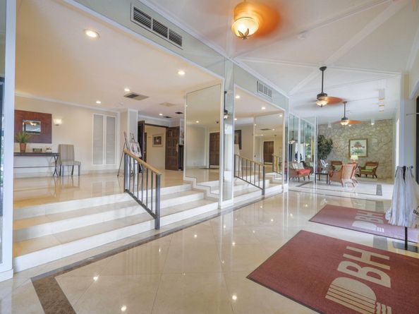 5600 N Flagler Drive 904, West Palm Beach FL 33407