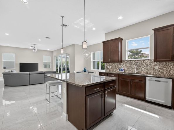 5337 Macoon Way, Westlake FL 33470