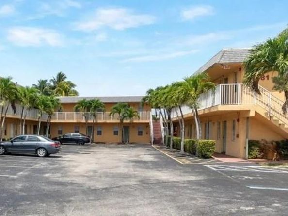 4061 N Dixie Hwy 1, Oakland Park FL 33334