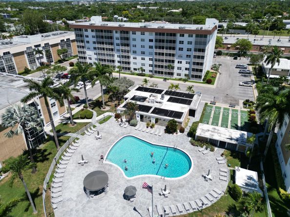 3050 NE 16th Ave 706, Oakland Park FL 33334