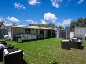 1030 SW 8 Avenue, Deerfield Beach FL 33441