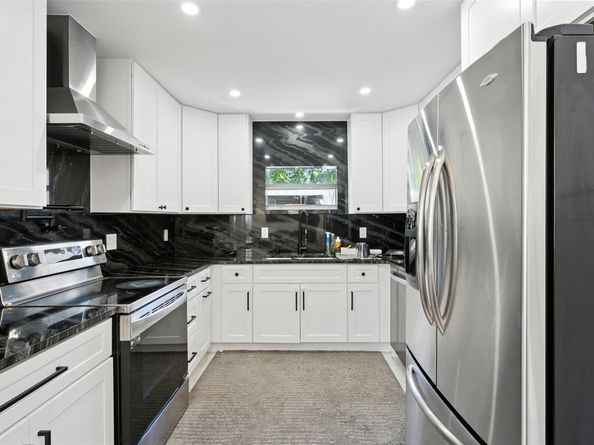 1030 SW 8 Avenue, Deerfield Beach FL 33441