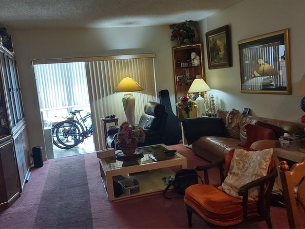 4200 Hillcrest Drive 405, Hollywood FL 33021