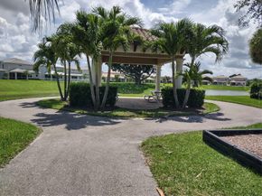 4200 Hillcrest Drive 405, Hollywood FL 33021