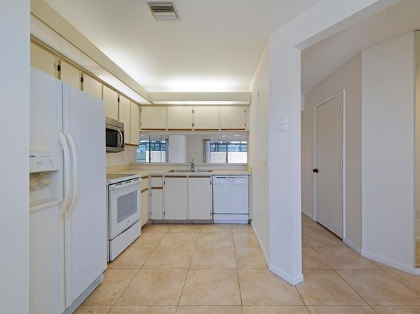 6230 Riverwalk Lane 5, Jupiter FL 33458