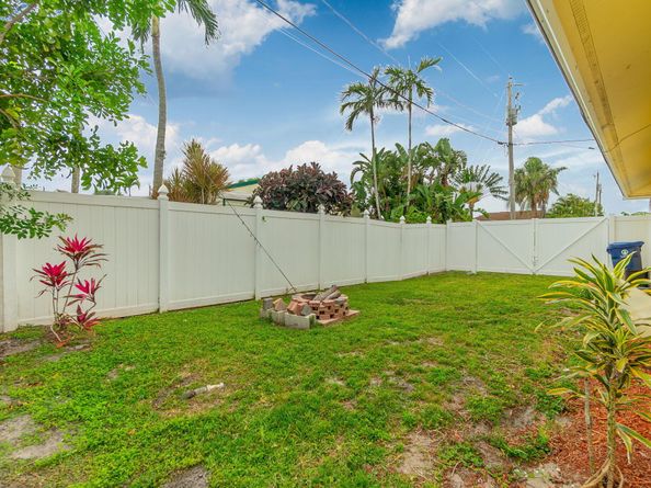 6130 Francis Street, Jupiter FL 33458