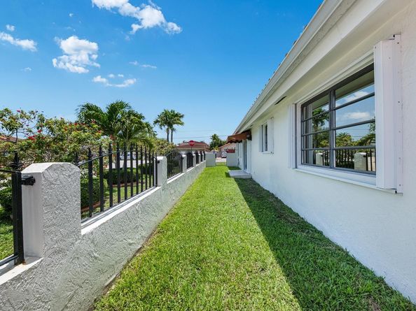 13401 SW 30th Street, Miami FL 33175