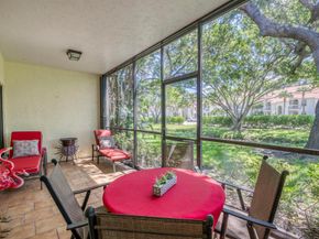 10 Lexington Lane E B, Palm Beach Gardens FL 33418