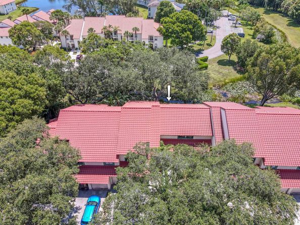 10 Lexington Lane E B, Palm Beach Gardens FL 33418