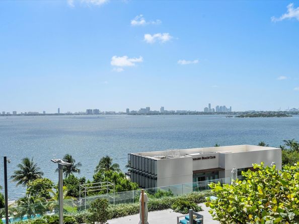 650 NE 32nd Street 606, Miami FL 33137