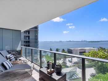 650 NE 32nd Street