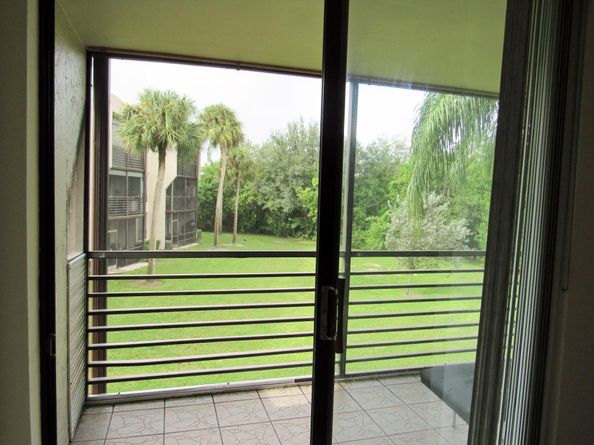 6351 N University Dr 224, Tamarac FL 33321