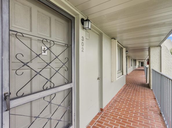 4080 Tivoli Court 302, Lake Worth FL 33467