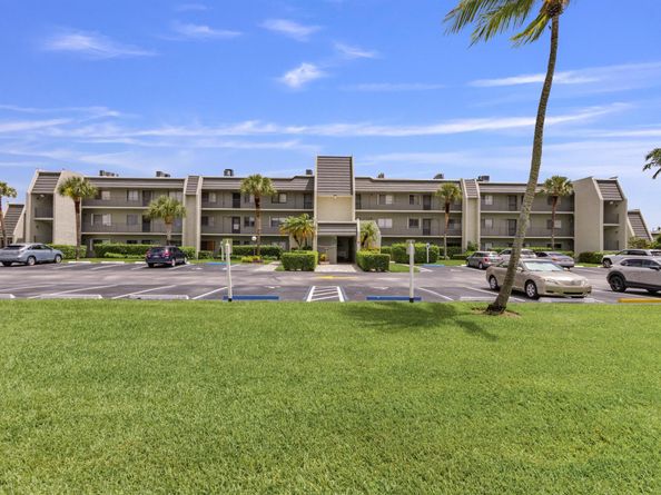 4080 Tivoli Court 302, Lake Worth FL 33467