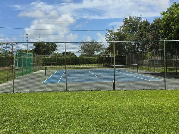 1854 Abbey Road 202, West Palm Beach FL 33415